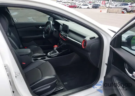 2021 Kia Forte Gt-Line из США, поврежденный, VIN 3KPF34AD5ME296821